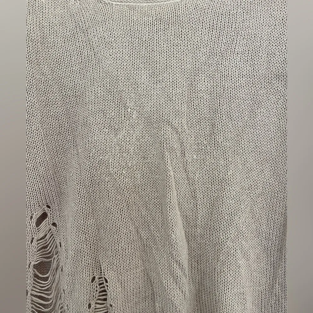 Garage scoop neck sweater distressed lavender size small - Image 5