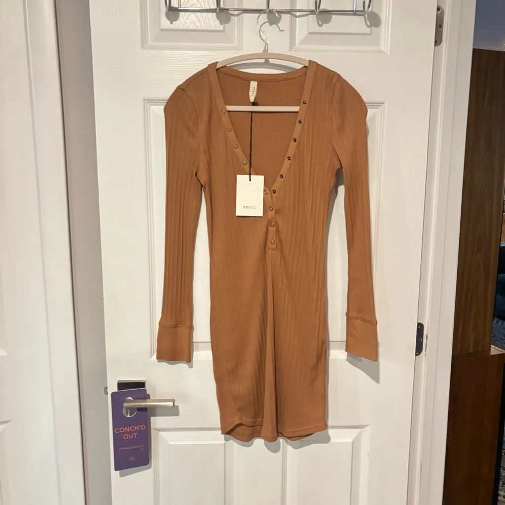 Spell Stella Ribbed Henley dress size Small NWT Tan - Image 4