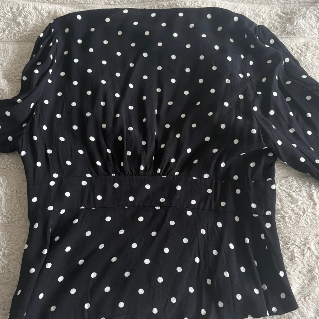Aritzia Wilfred Top Size Medium Polka Dot - Image 4
