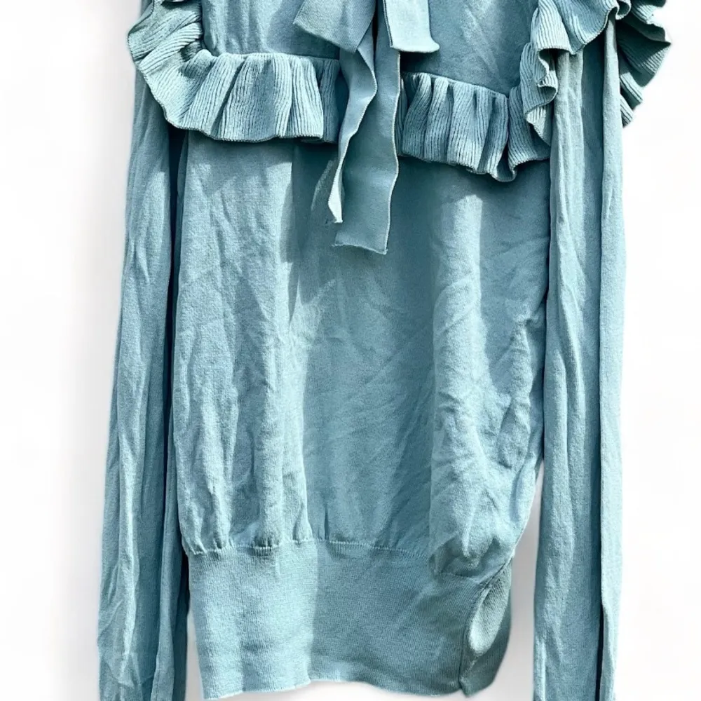 Zara women’s Ruffle knit sweater with Bow - Image 3