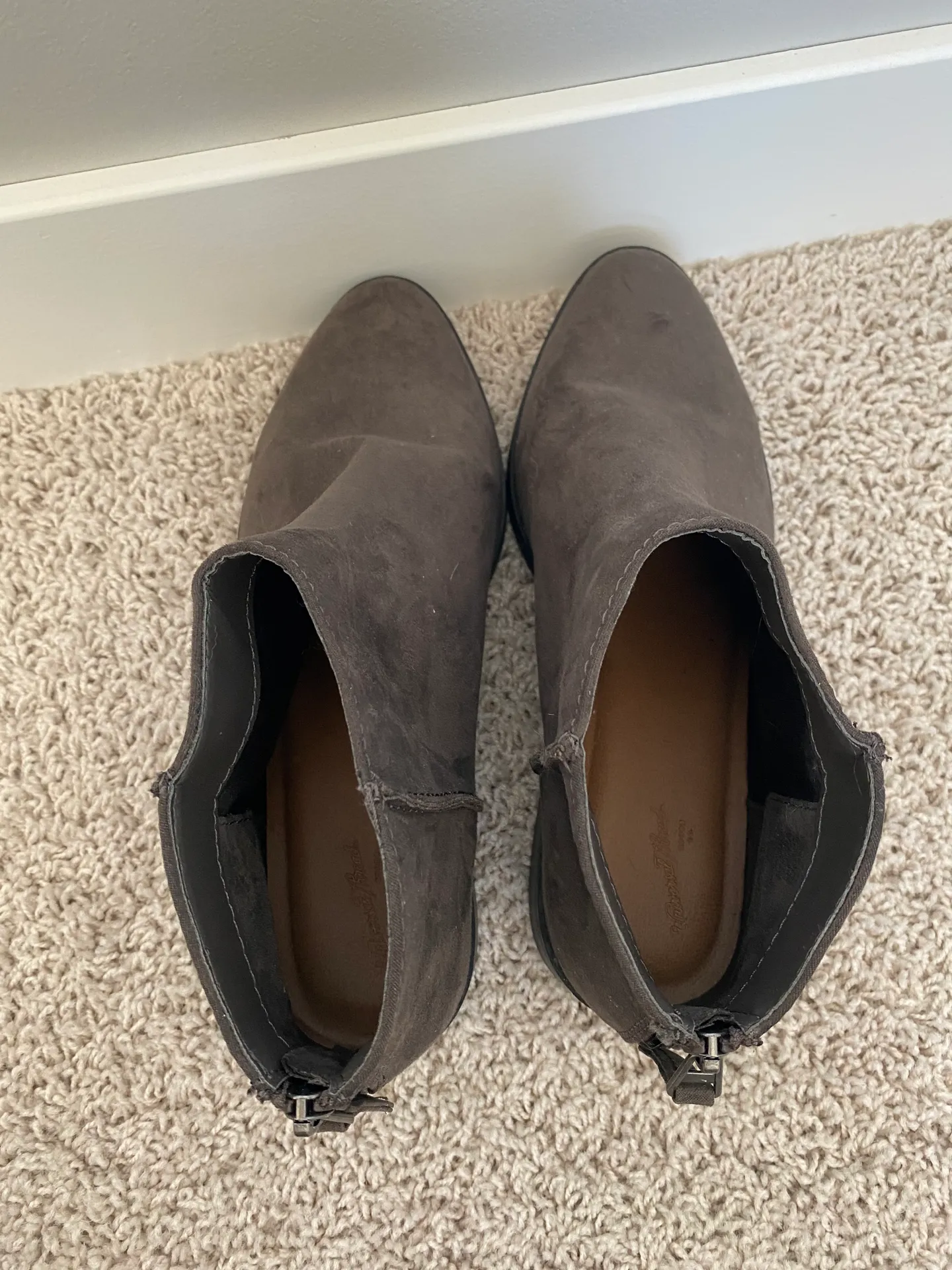 Universal Thread Short Booties - Image 4