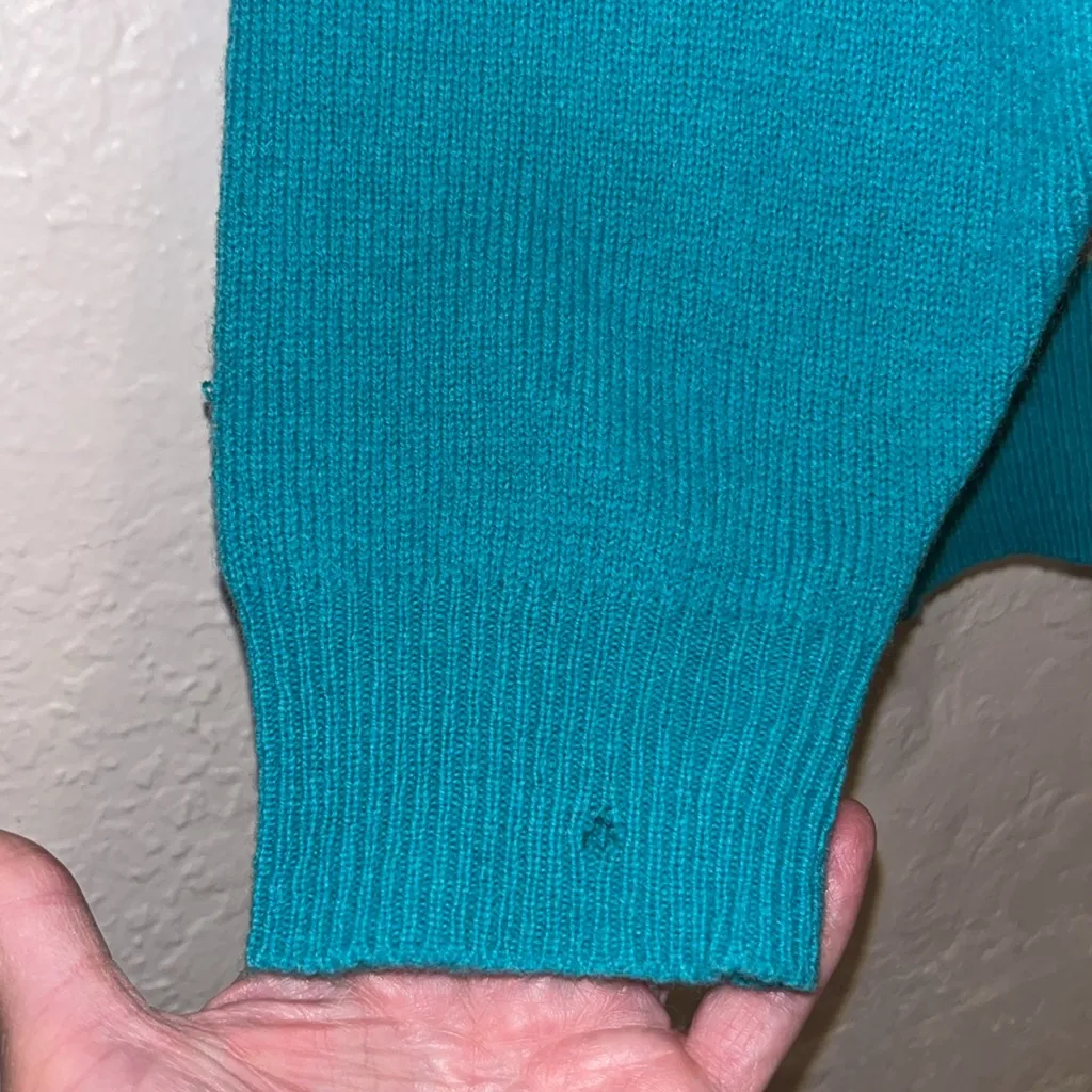 Vintage Hogan Golf Sweater Scottish Lambswool V Neck Unisex XL unisex grandpa - Image 4