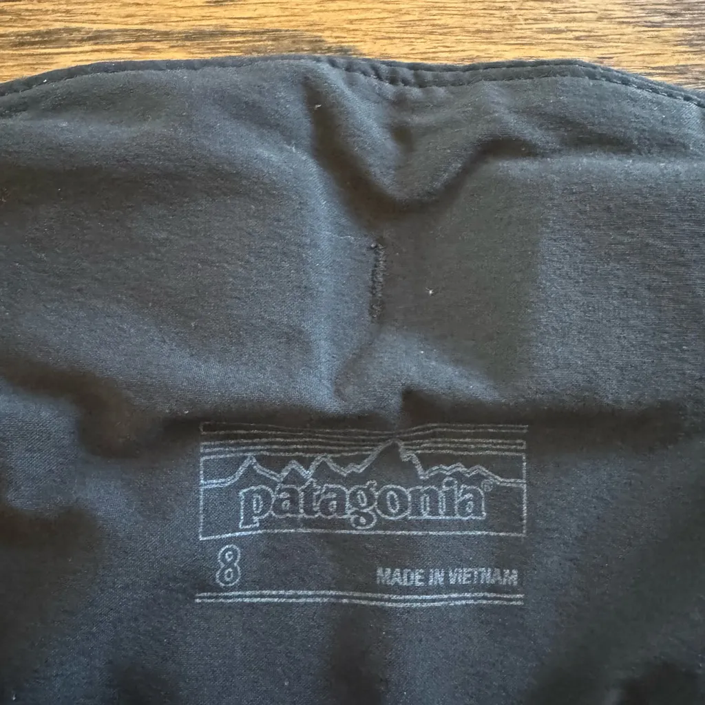 Patagonia Women’s Dirt Craft 11” Bike Shorts Black Adjustable Waist Breathable - Image 3