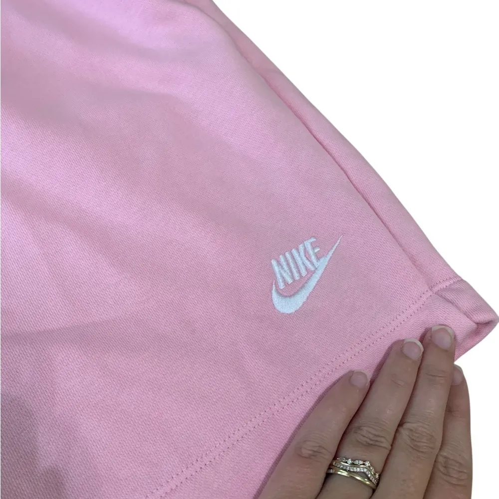 Nike fleece shorts in pink size 2X - Image 4