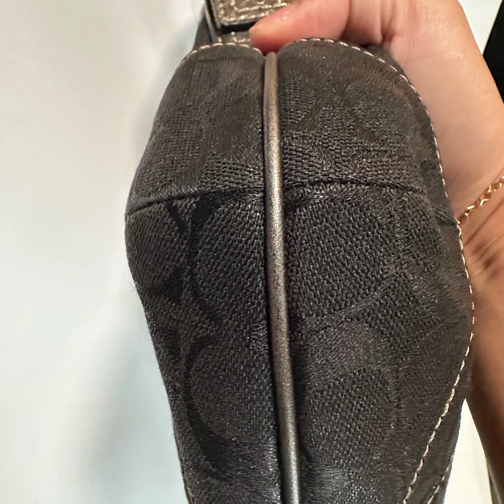 Coach Authentic Y2K  Canvas Bag - Image 5