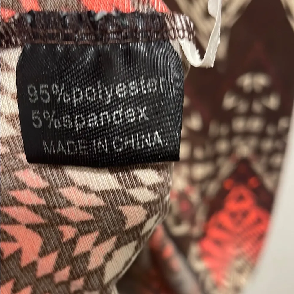 Red and Black Sheath Dress with Bell Sleeves - Image 5