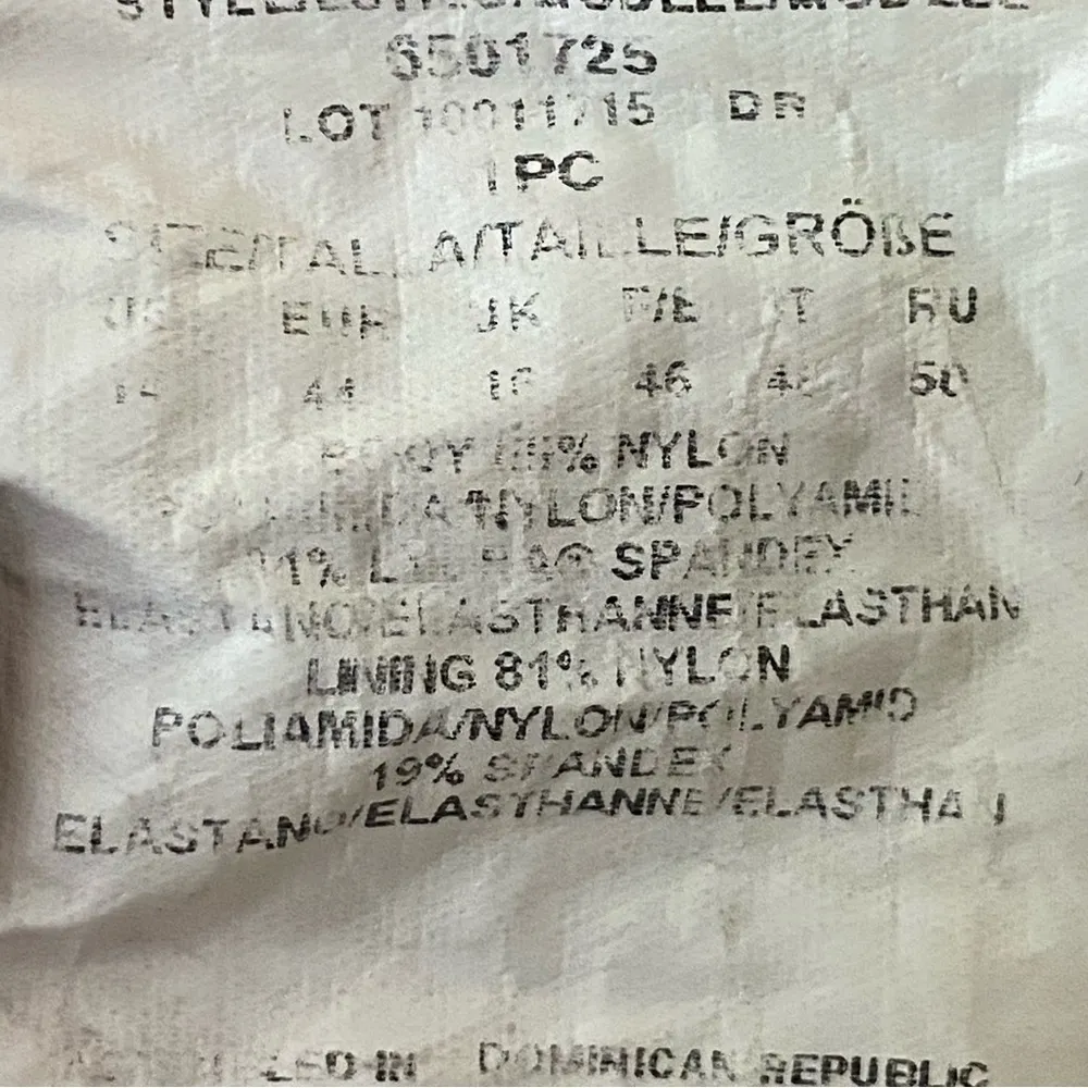 MIRACLESUIT Bold Flowers pink grey black square neck one piece swimsuit Size 14 - Image 11