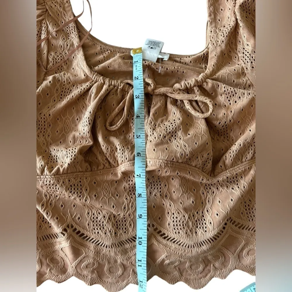 Kirious Tan Embroidered Eyelet Cropped Blouse‎ Size M - Image 5