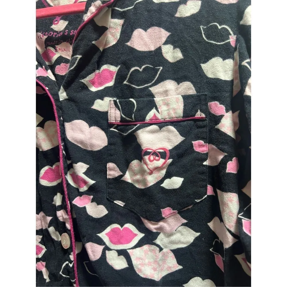 Victoria’s Secret Black With Pink Lips Pajama Set Woman’s Size Small - Image 4