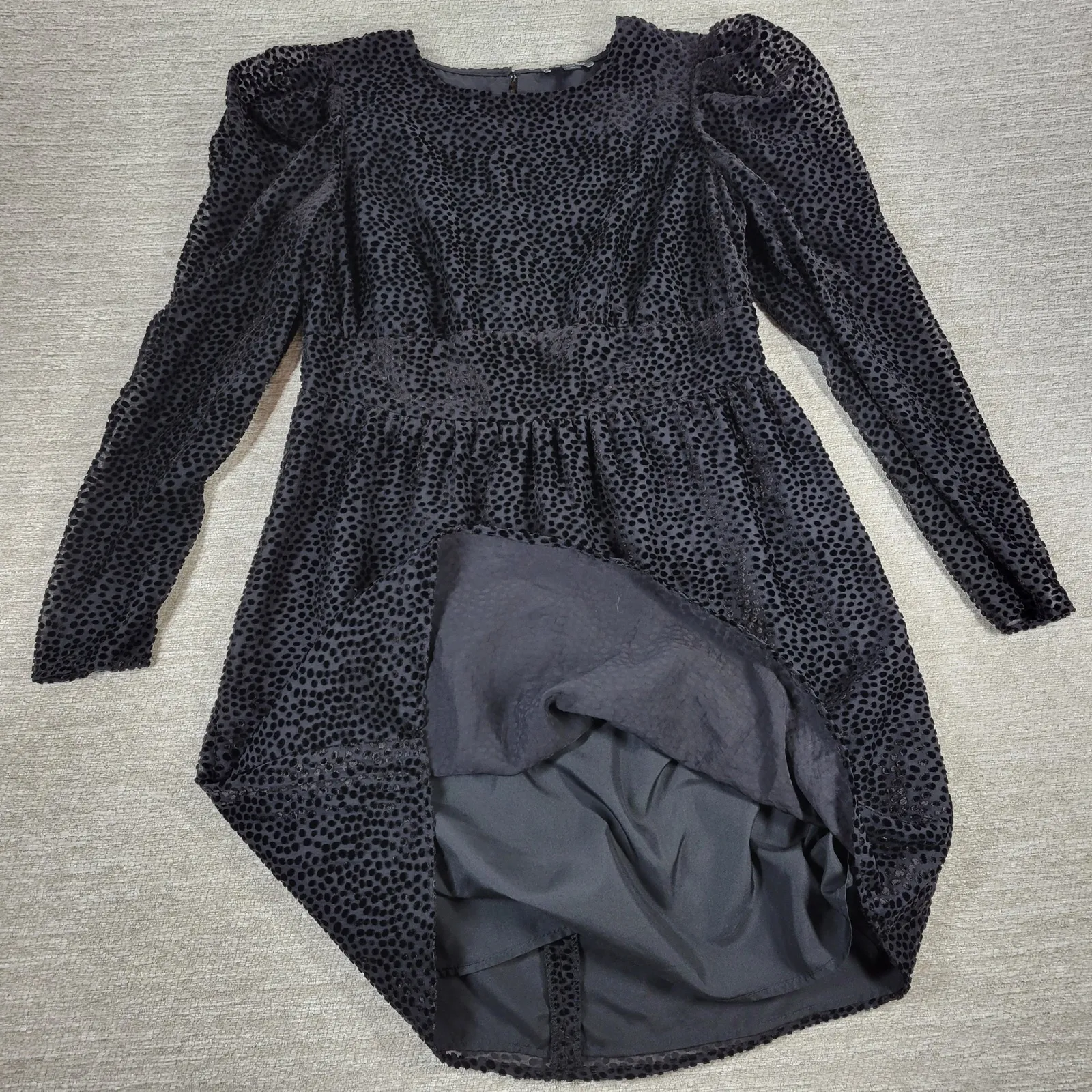 EXPRESS Black Velvet Dot Puff Sleeve Empire Waist Dress Womens Size Medium - Image 8