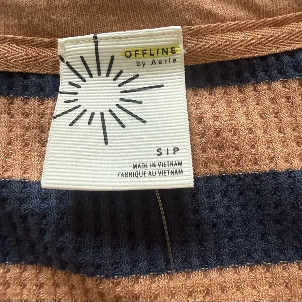 NWT OFFLINE By Aerie Wow! Waffle Oversized T-Shirt Striped V-Neck Tan Sweater S - Image 4