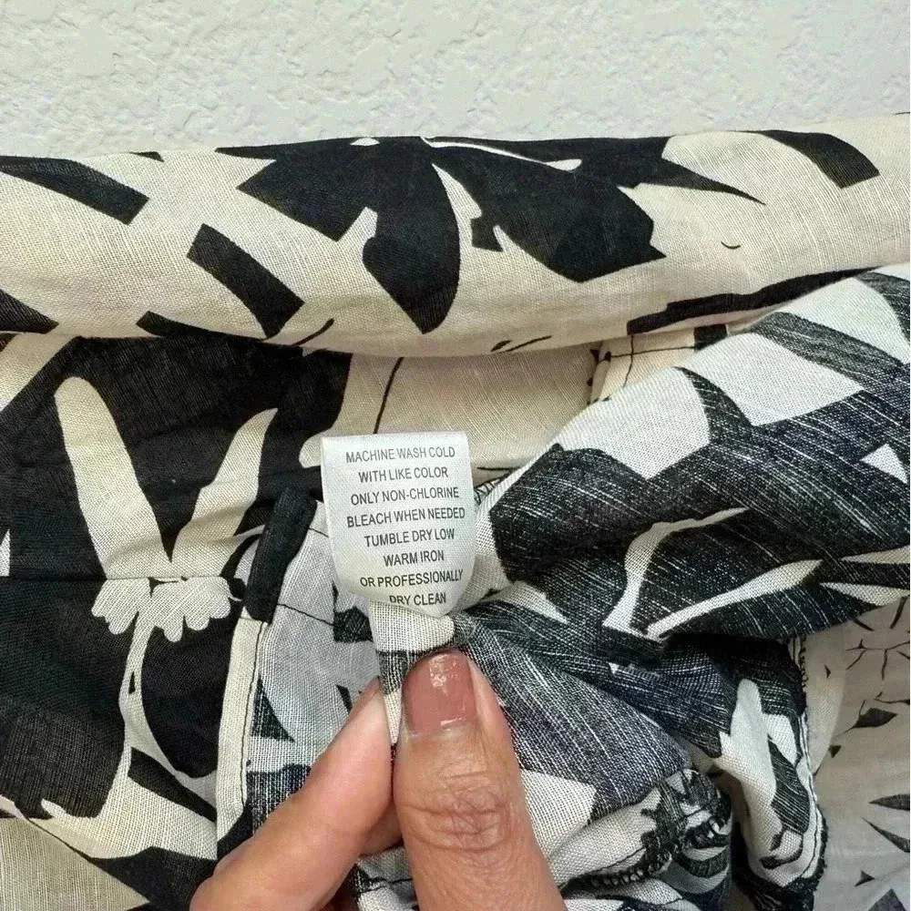 Harve Benard Woman's Black‎ Beige Floral Linen Blend Button Up Blouse Size L - Image 11