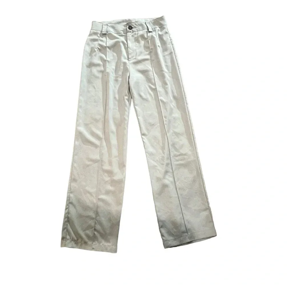 SHEIN Women's Size 4 Seafoam Green Straight Leg‎ Pleated Trousers - Image 2