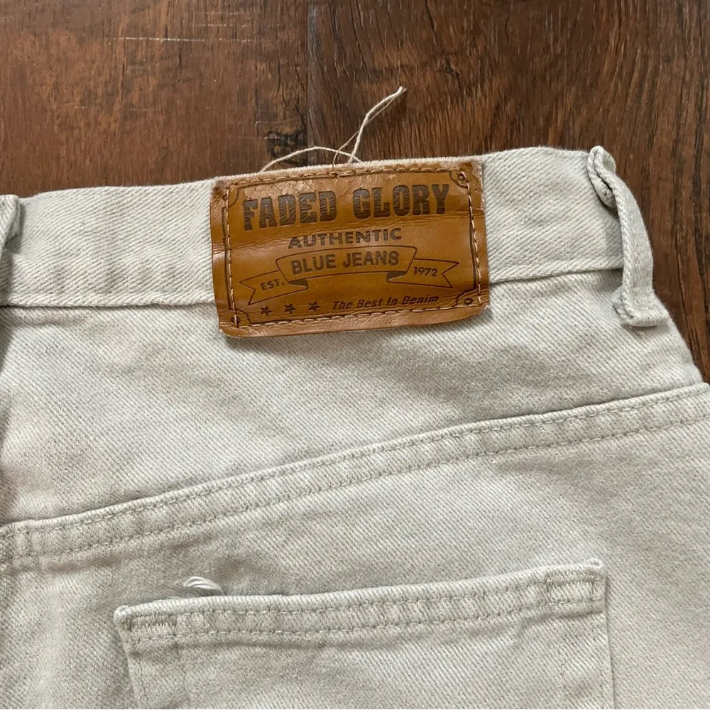 FADED GLORY light grey jeans, plus size 16 - Image 12