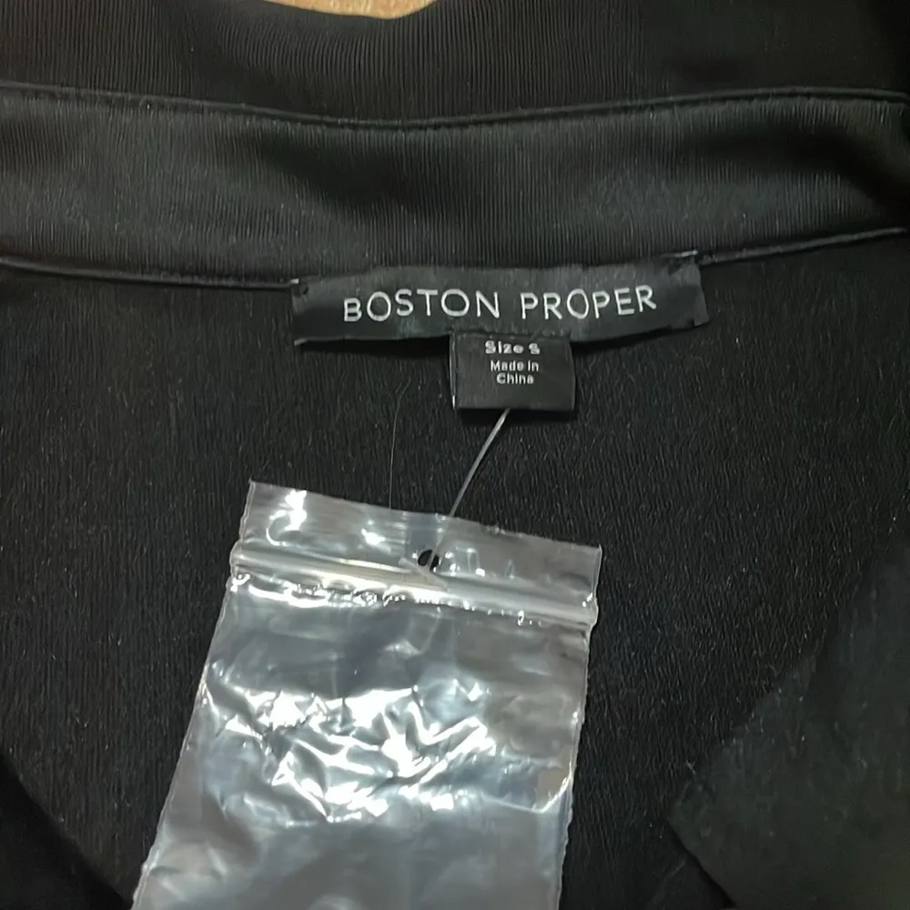 Boston Proper Size Small  travel collection could shoulder button up. - Image 2