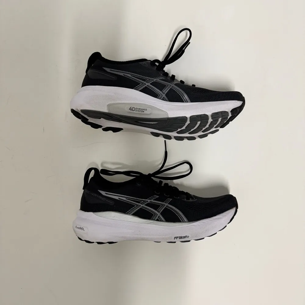 ASICS - Gel Kayano 31 Women’s  Running Shoes in Black and White - Image 3