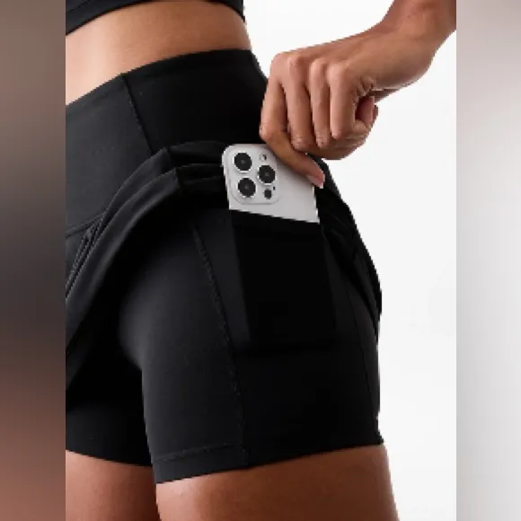 Athleta Salutation Stash High Rise 14 1/2 “ Skort Size Medium - Image 3