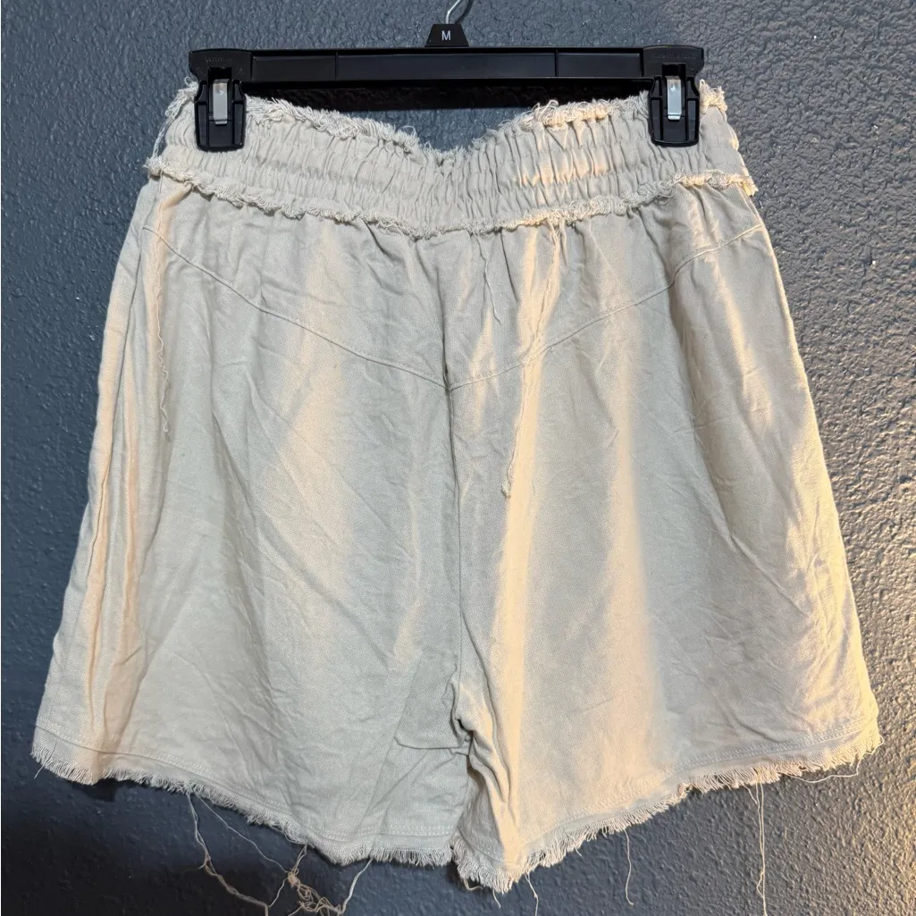 NWOT Zenana Outfitters Cream High Waist Shorts - Image 3