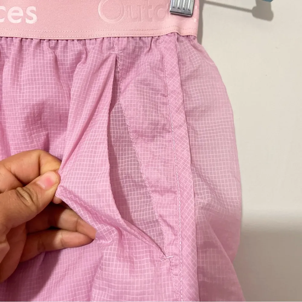 Outdoor Voices  Breaklite Windbreaker 4" Pink Grid Overlay 2 Pocket Short Size M - Image 3