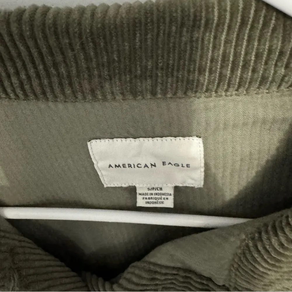 American Eagle  Olive Corduroy Raw Hem Cropped Jacket - Image 4