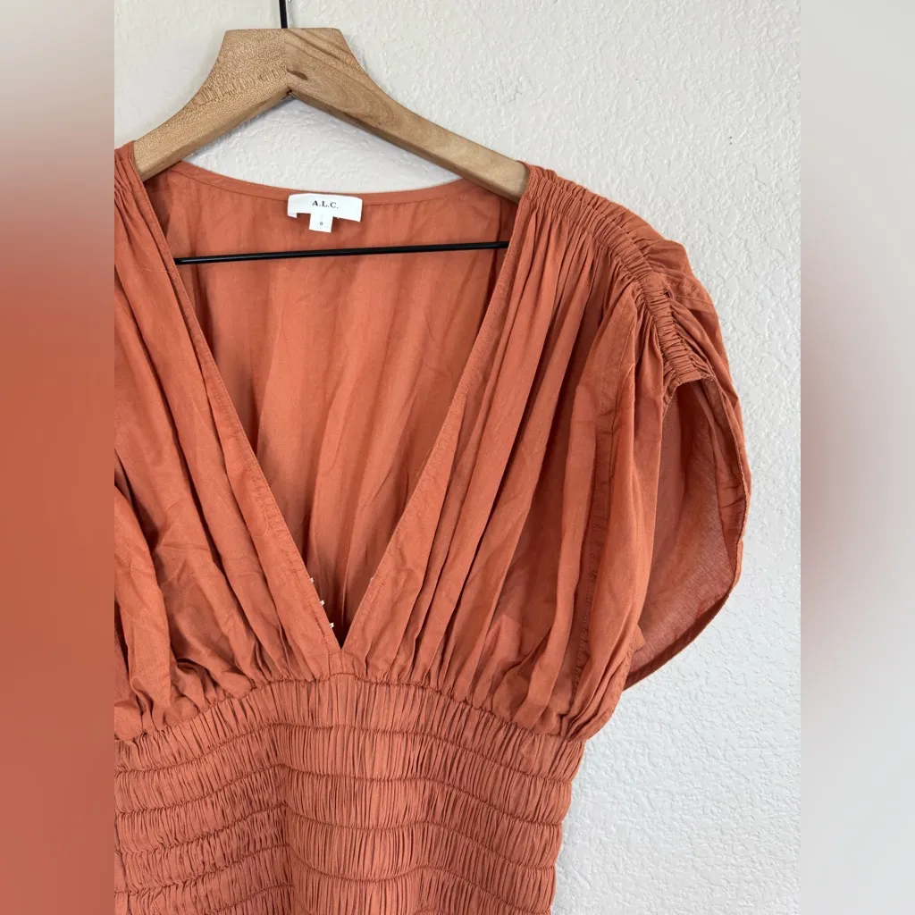 A.L.C. Luna Shirred V Neck Cotton Top in Armagnal Dusty Coral size 0 $295 - Image 8