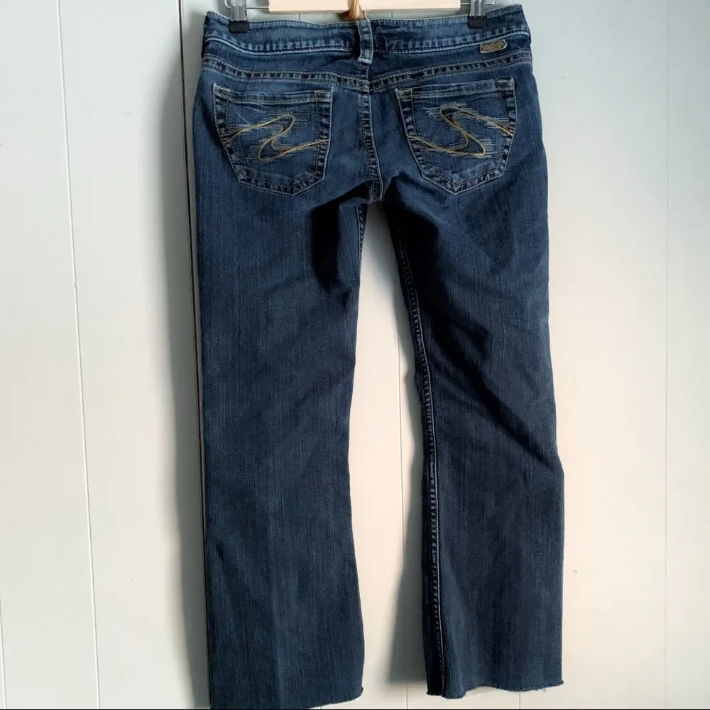 SILVER Tuesday Signature Y2K Low-rise Slim Bootcut Crop 28 - Image 4