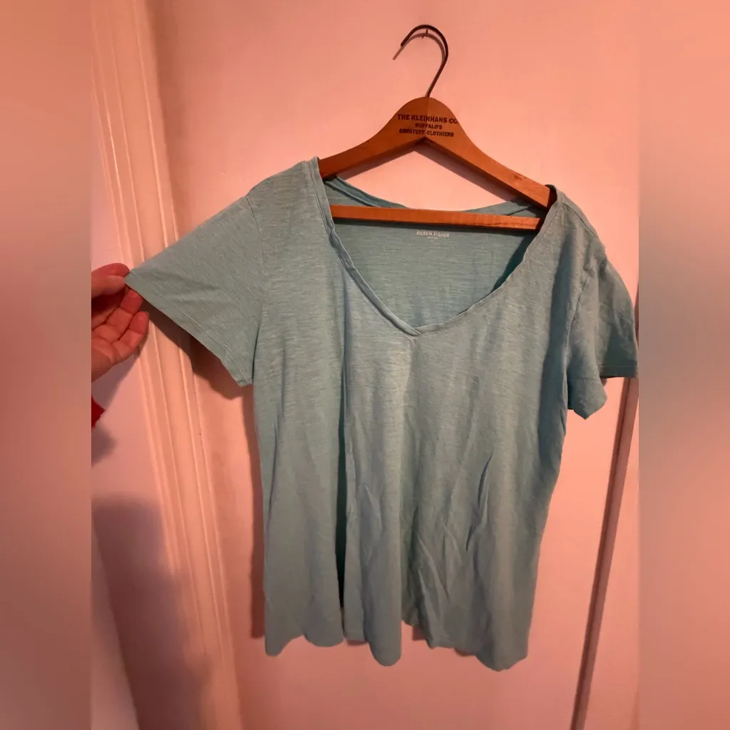 Eileen Fisher bright blue/teal v neck t shirt made from hemp and cotton. Size L. - Image 4