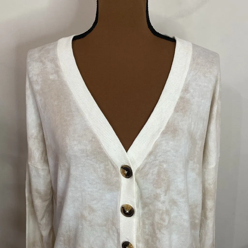 Sanctuary light knit relaxed tie dye chunky button cardigan neutrals size M - Image 6