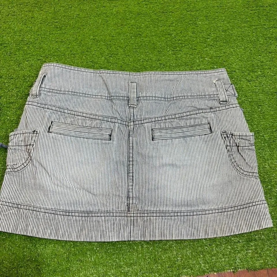 Vintage Y2K Miss‎ Bison 4 Button Stripped Mini Skirt Pockets Women's Size 9 Blue - Image 6