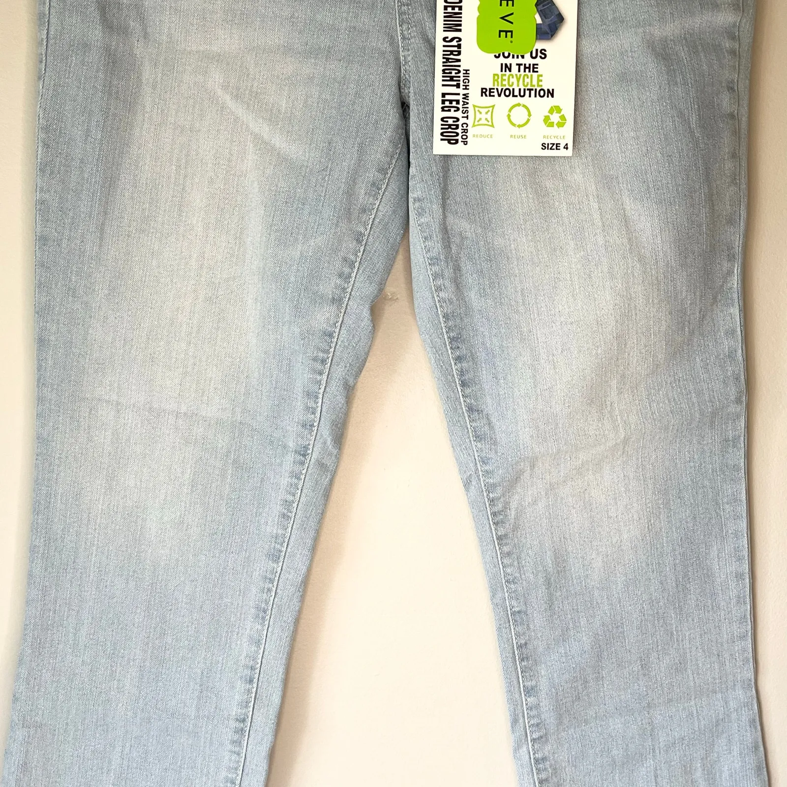 NWT! d. Jeans Light Wash Button Fly High Waist Straight Leg Jean Size 4 - Image 7