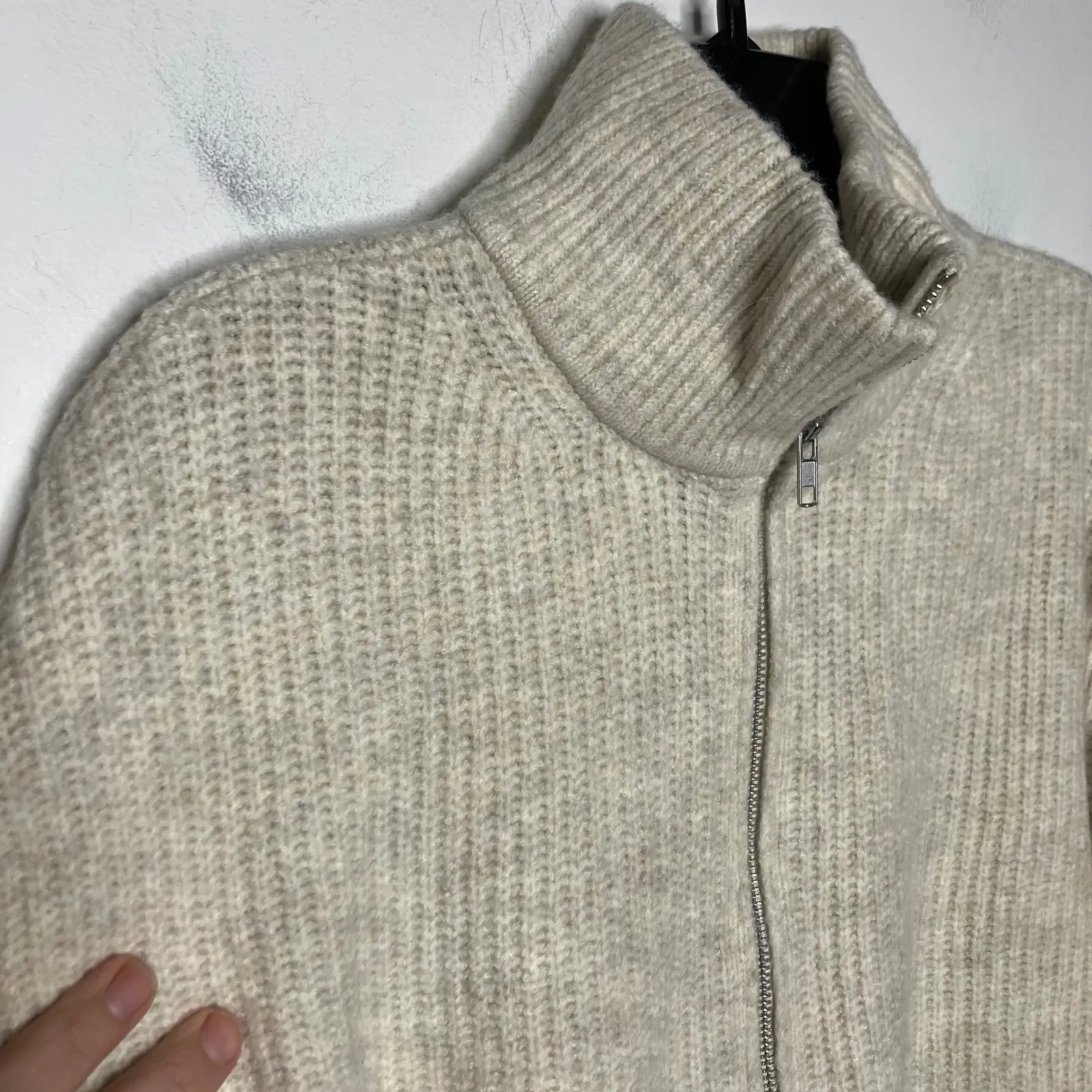 Vince Camuto half zip sweater cream cozy neutral trendy women's size medium - Image 3