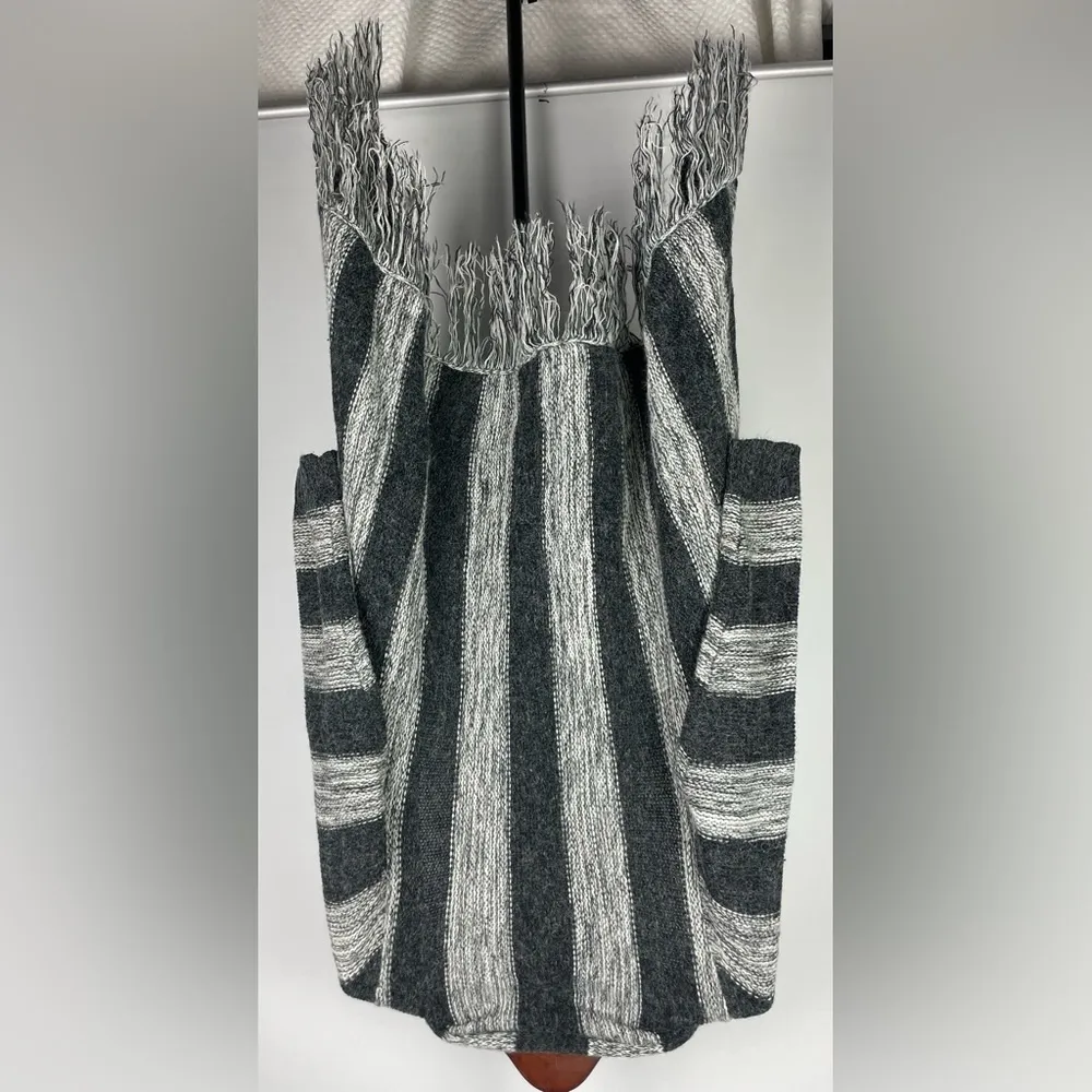 Tris Design Gray Striped Mohair Blend Fringe Trim Open Front Sweater Size M - Image 7