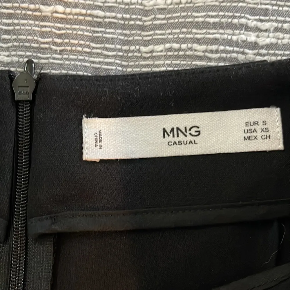 MNG by Mango Black Trouser Pants Straight Leg Size XS GUC #3266 - Image 5