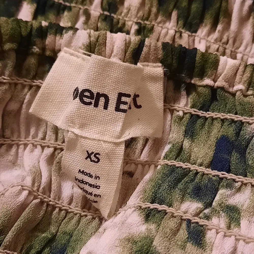 Open Edit Top Womens Extra Small XS Green Print Long Sleeve Ruched Blouse - Image 6