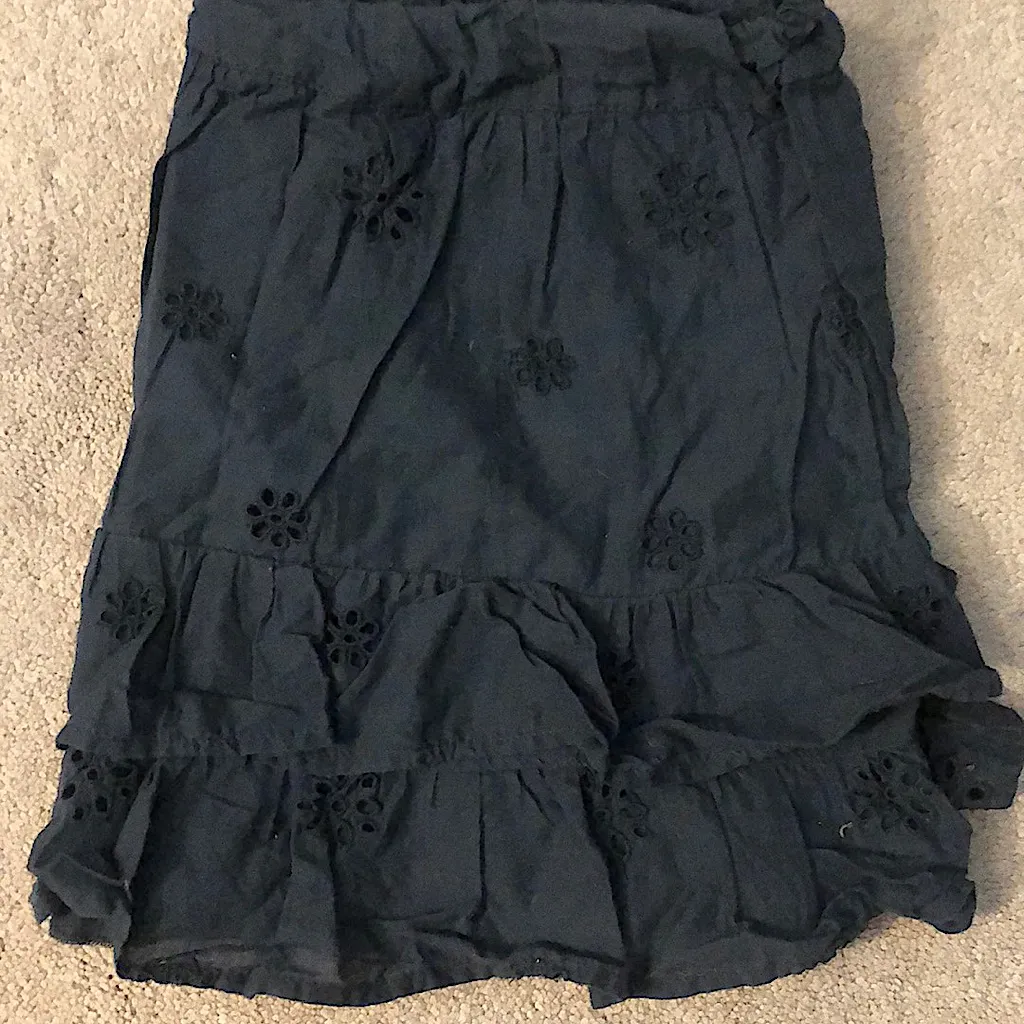 Hollister navy flower laced mini skirt size Small - Image 2