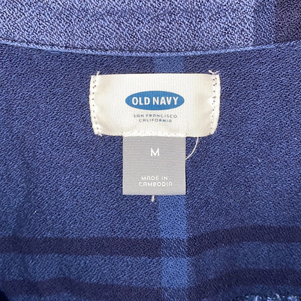 Old navy blue plaid cropped top - Image 4