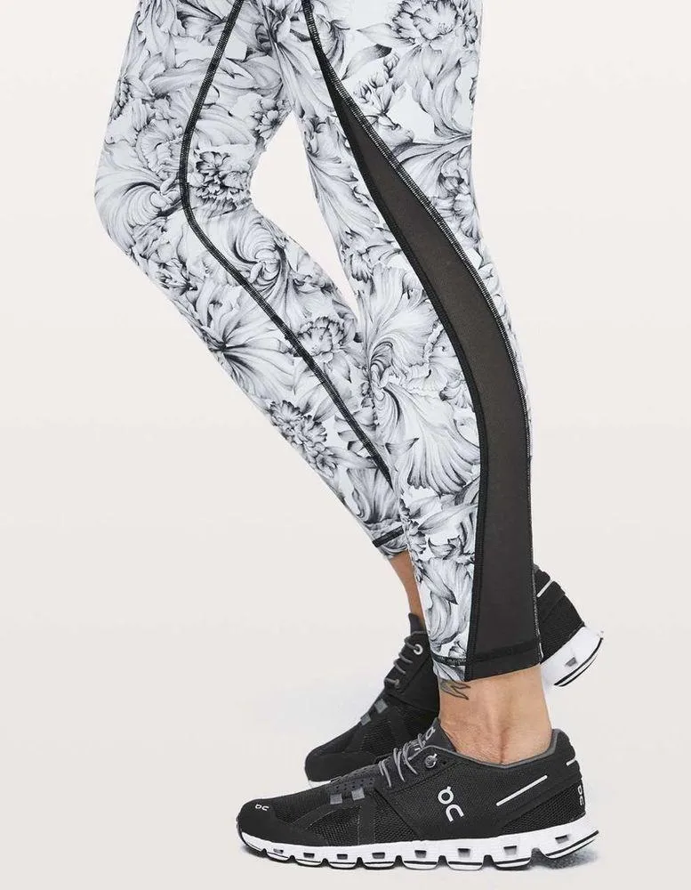 Lululemon Train Times 7/8 Pant *25"
Light Garden White Black / Black - Image 6