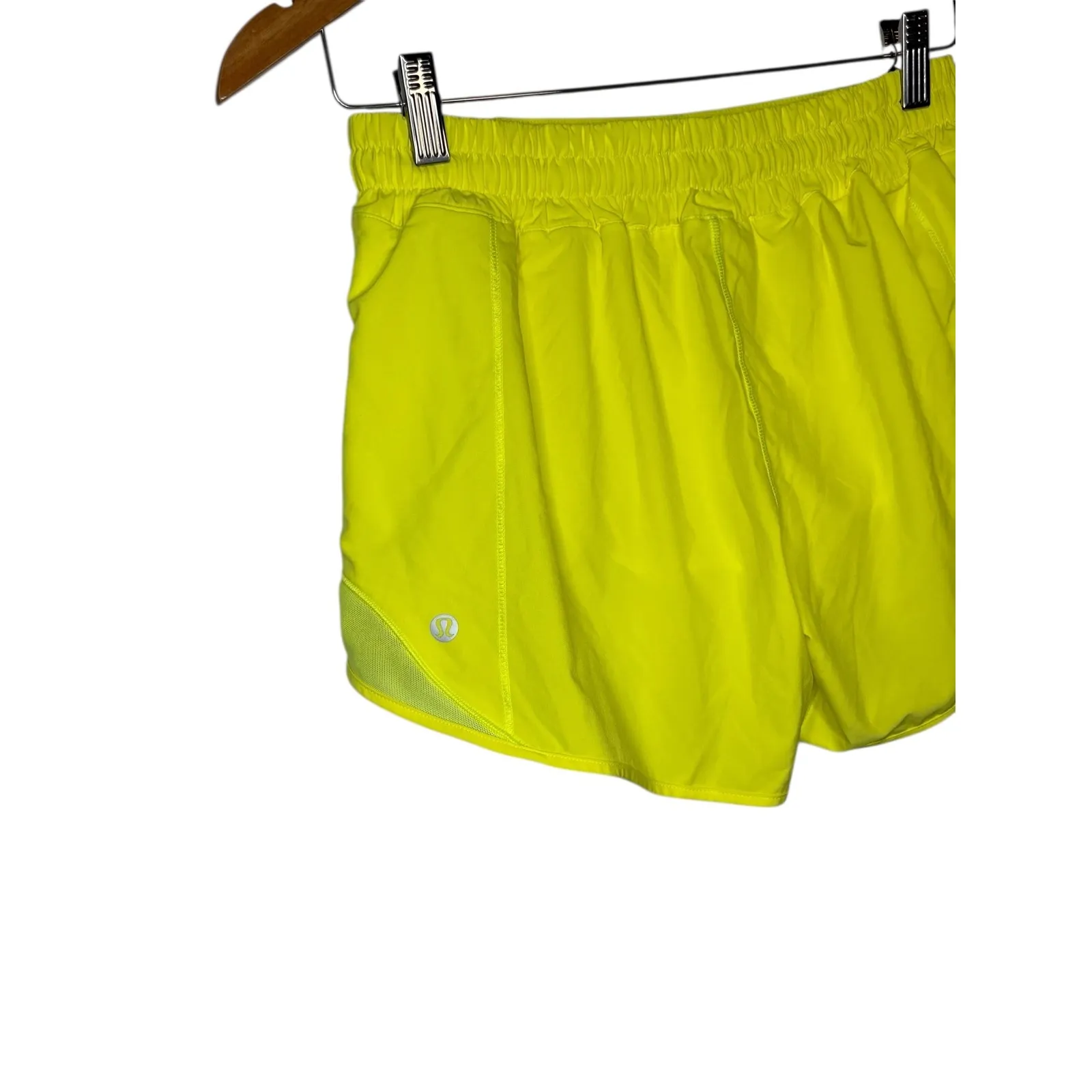Lululemon Hotty Hot Running‎ Shorts II Size 8 Neon Yellow Highlight Women - Image 11