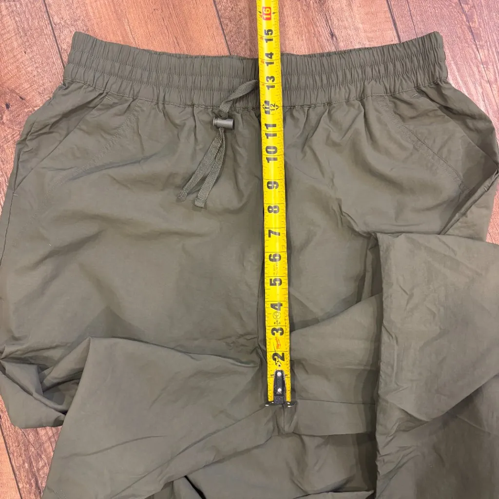 Fabletics Nylon Cargo Jogger Womens L Olive Green Baggy Roomy Workout Pull-on - Image 6