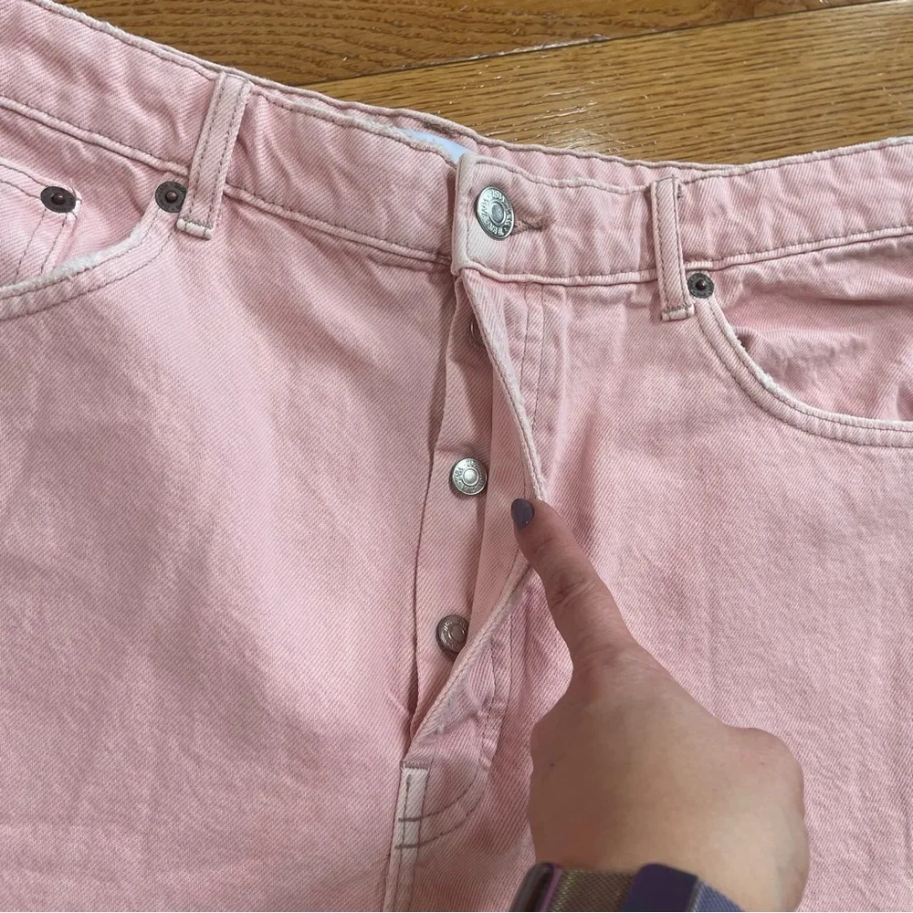 Zara Women's Pink Denim Jean Shorts high waisted Sz 14 US - Image 9