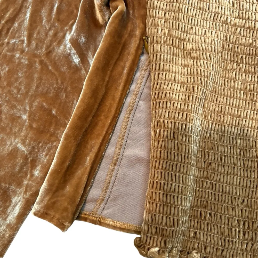 Reformation Mallory Crushed Velvet Long Sleeve Top Reyes Gold, Sz 0 - Image 13