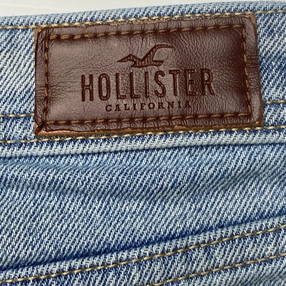 Hollister Ultra High-Rise Mom Block Denim Jean Shorts Size 7 - Image 8