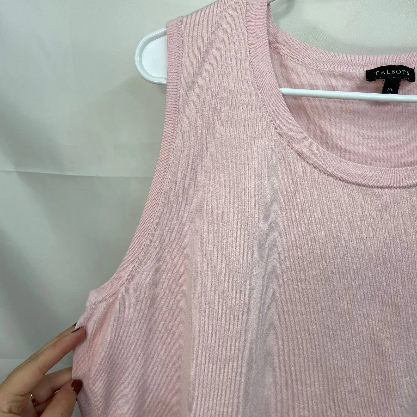 Talbots women's light pink soft knit scoop neck sleeveless sweater shirt vest XL - Image 2