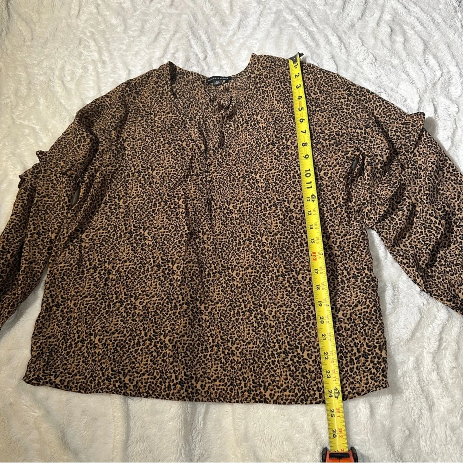 Saks Fifth Avenue Size Large Wild Brown Leopard Print Blouse Top Casual Career - Image 6