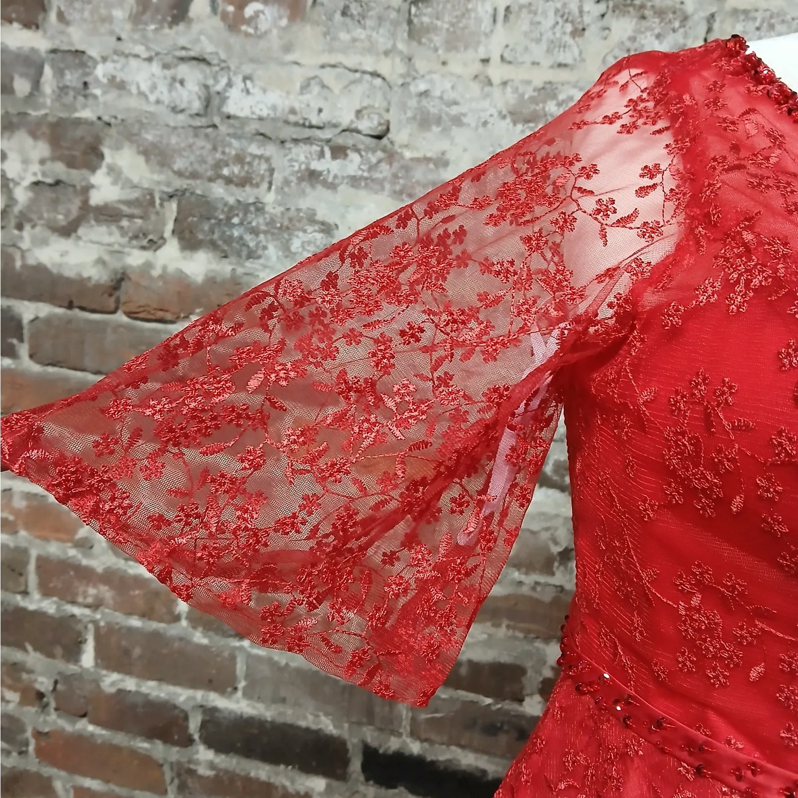 Womens Mother of the Bride Red Lace Evening Dress Medium Beaded Formal Gown - Image 5