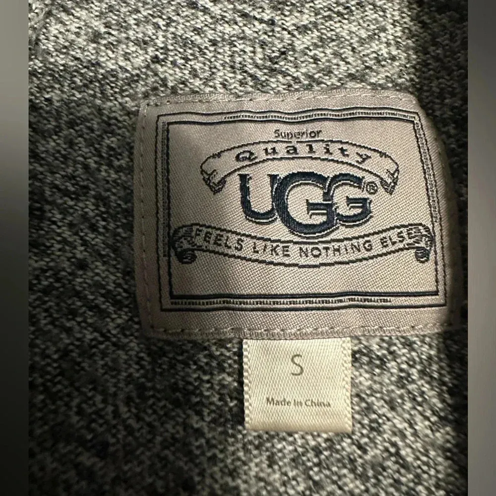UGG  Australia Hoodie Size Small Gray Casual Sweatshirt Pullover - Image 3