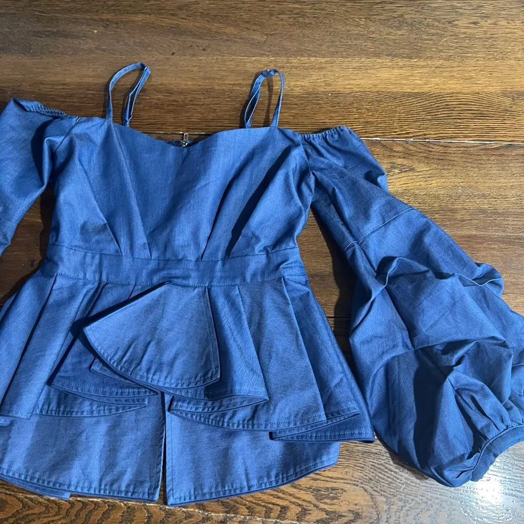 Gracia Navy Blue Cold Shoulder Blouse, Peplum Waist, Women's Size M - Image 6