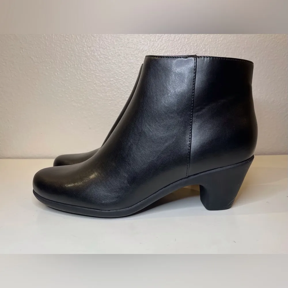 Easy Spirit NWOT Women’s Camira Casual Classic‎ Black Ankle Boots Size 9.5 - Image 2