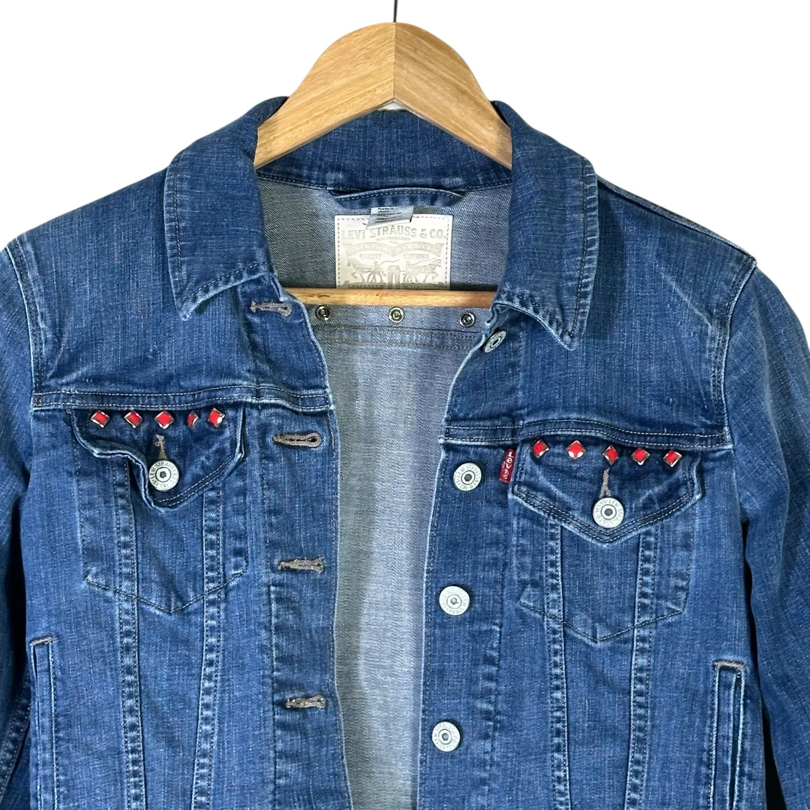 Levi’s Studded Denim Jacket Womens S Medium Wash Cropped Stretch Button Western Brown - Image 2