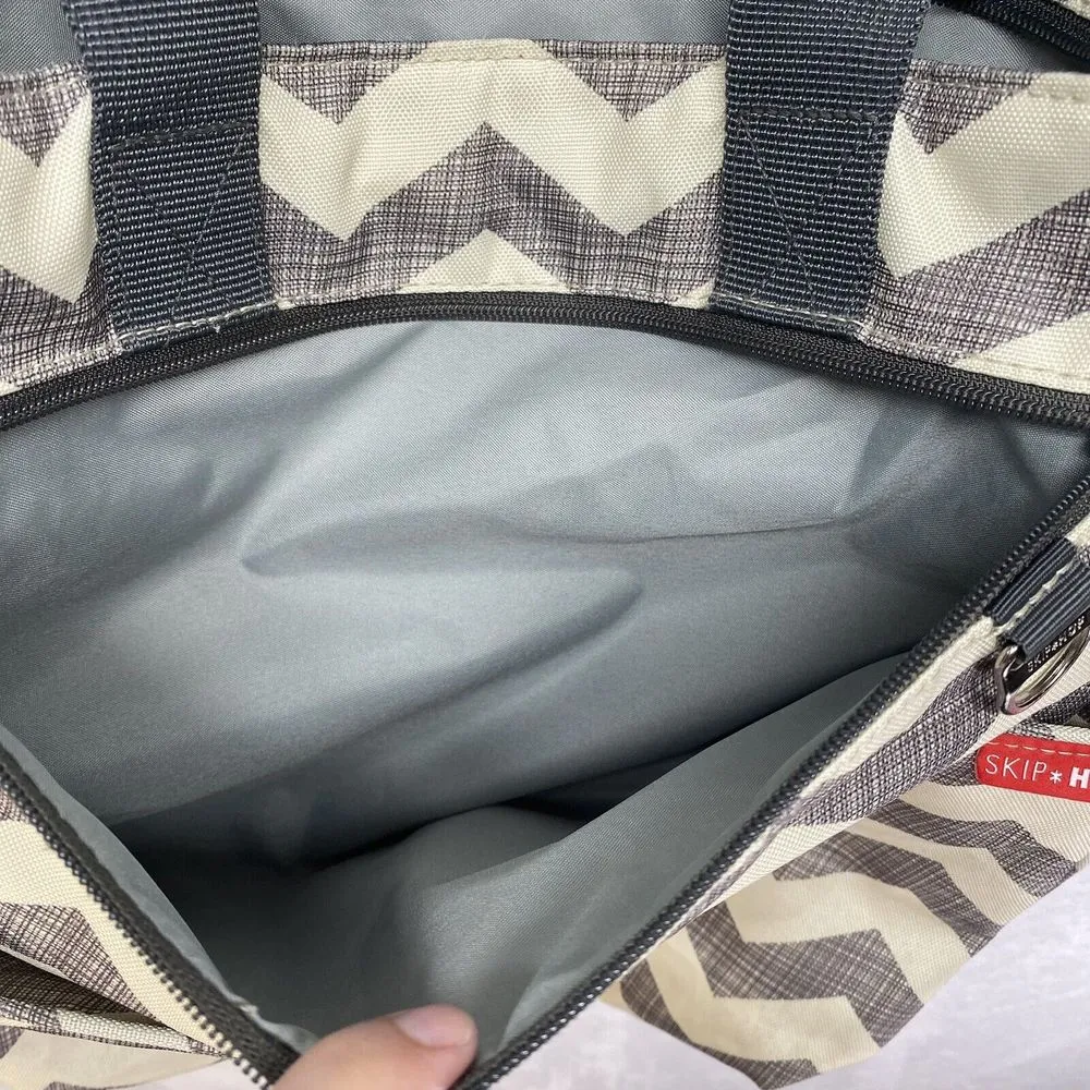 Skip Hop Duo Signature Carry All‎ Diaper Bag - Image 8